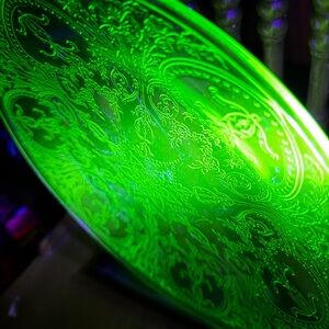 Vintage large uranium glass/depression, cake plate